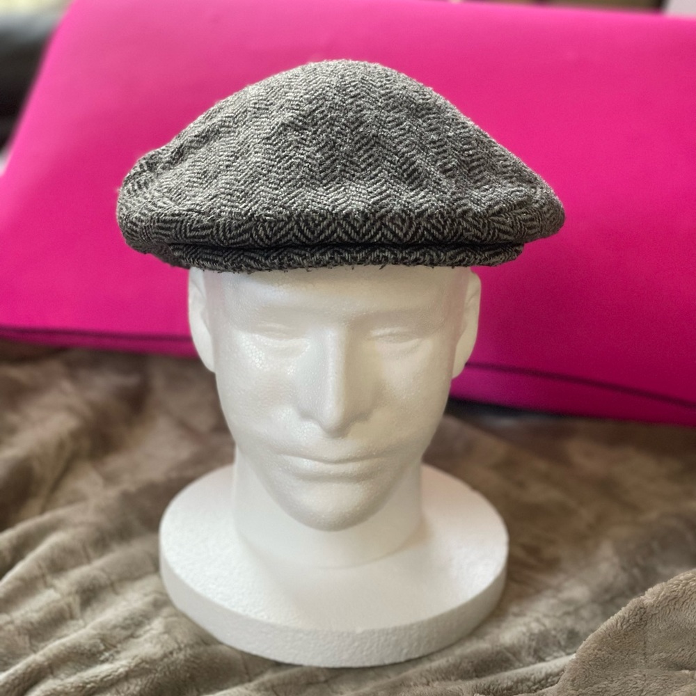 Mens Black herringbone flat cap